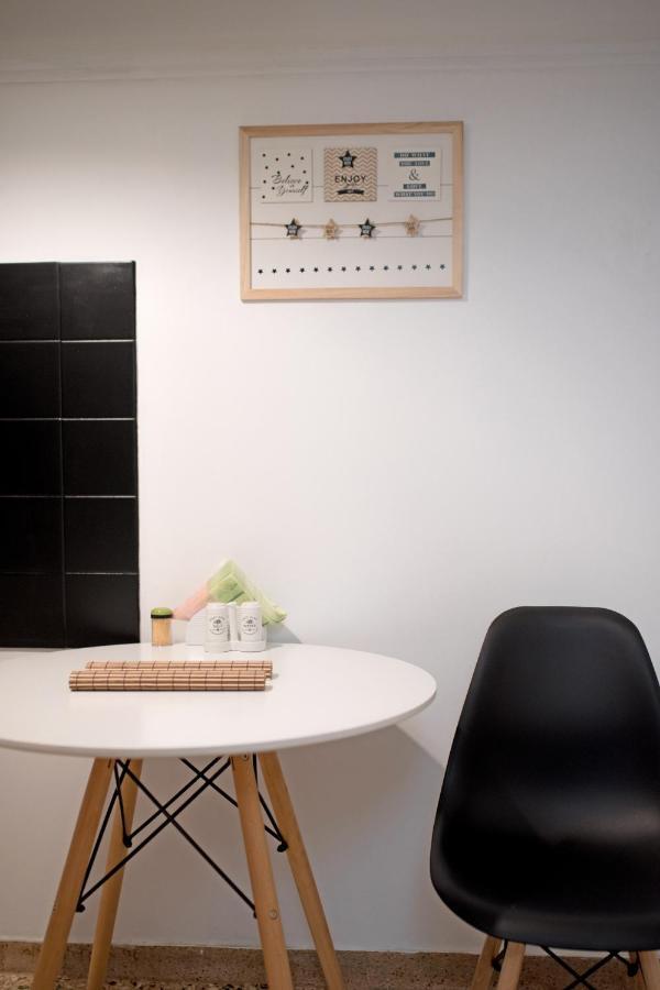 Messolonghi Square Apartment Atény Exteriér fotografie