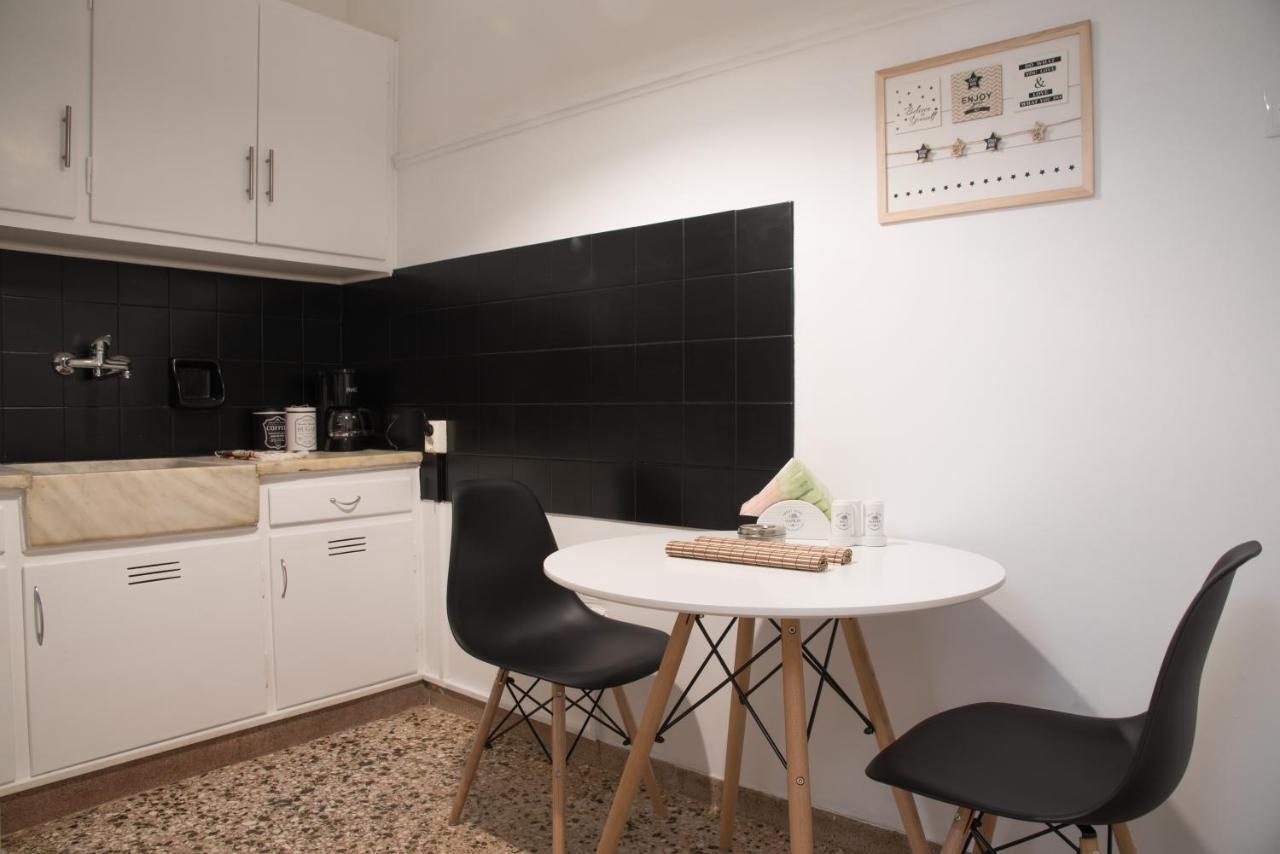 Messolonghi Square Apartment Atény Exteriér fotografie